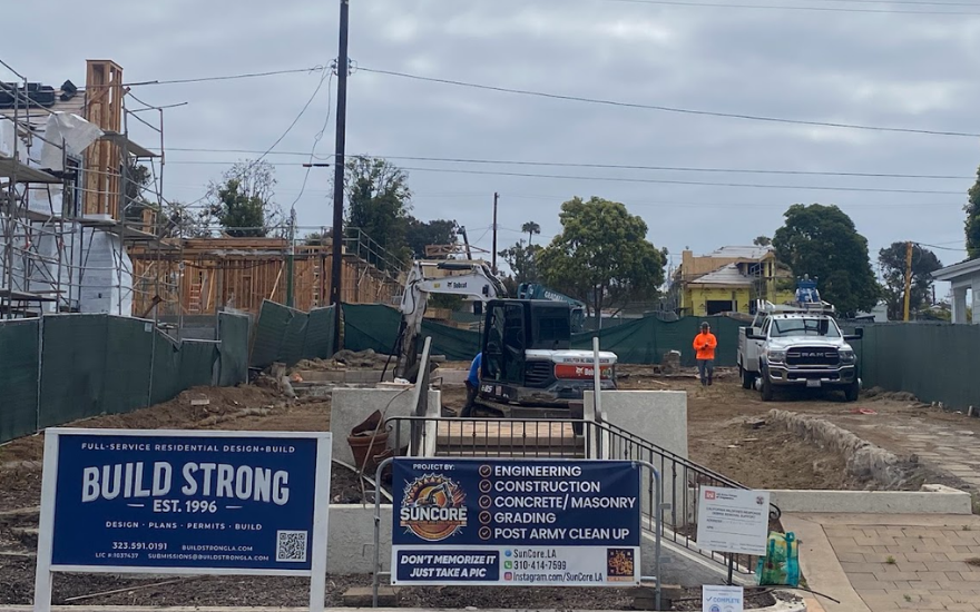 Foundation wall construction